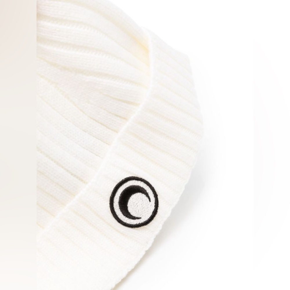 White Ribbed Knit Beanie